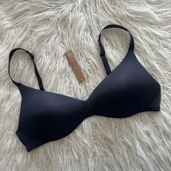 Skims Wireless Form Push Up Plunge Bra Onyx Size 40B - Picture 3 of 8